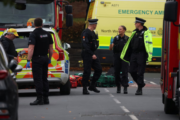 பிரிட்டனின் யூத வழிபாட்டு தலத்தில் தாக்குதல் : இருவர் பலி | Britain Attack