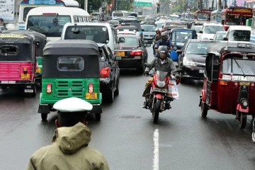 கொழும்பில் போக்குவரத்து முடக்கம்