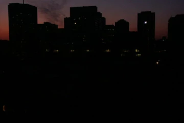 හෙළි නොකළ අනතුරකින් රටවල් 3ක විදුලි සැපයුම බිඳ වැටේ