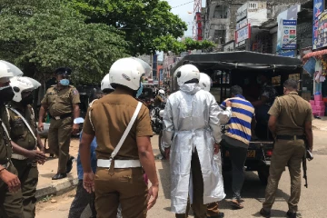 சட்டவிரோத பொருட்களுடன் 6 பேர் கைது