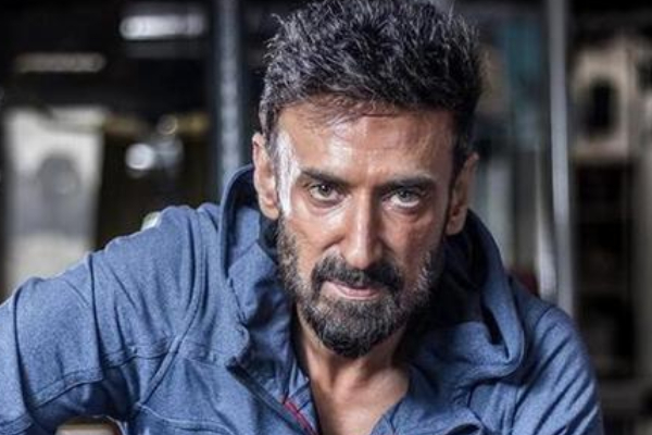 மூளையை கழட்டி வீட்டில் வைத்து விட்டு தான் தென்னிந்திய படங்களில் நடிக்கிறேன்.. சர்ச்சையில் சிக்கிய அஜித் பட வில்லன் | Rakul Dev About South Indian Cinema