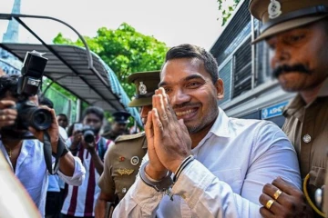 ශිරන්තිට අමාරුයි..මහින්දට විශාදය කියලා ඉල්ලපු ඇප නාමල්ට අද ලැබෙයිද? අද මුළු රටම බලන් ඉන්න නියෝගය