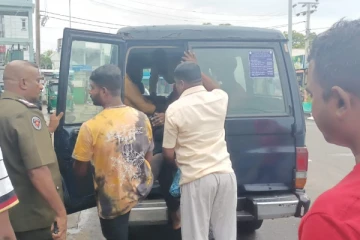 யாழில் பெண்களிடம் தொடர்ச்சியாக சேட்டைகளில் ஈடுபட்டு வந்த 13 பேர் சிக்கினர்