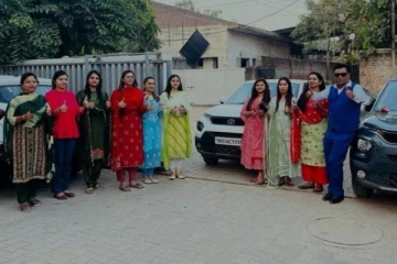 தீபாவளி பரிசாக 6 லட்சம் மதிப்புள்ள கார்! ஊழியர்களுக்கு இன்ப அதிர்ச்சி தந்த நிறுவனம்