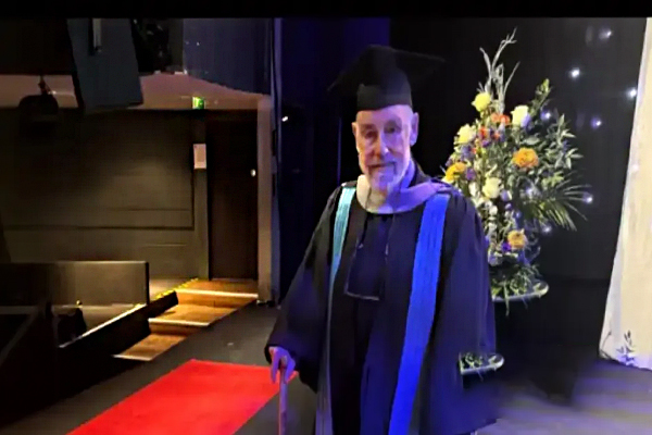 PHD கற்கை நெறிக்கு தயாராகியுள்ள 95 வயது முதியவர்! | 95 Year Old Man Ready For Phd Course