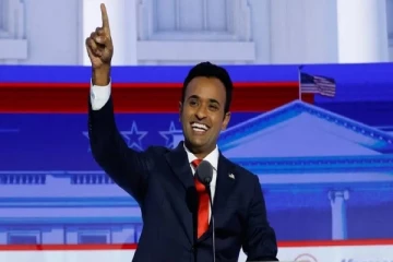 அமெரிக்க ஜனாதிபதி தேர்தலில் களமிறங்கிய தமிழருக்கு பெருகும் ஆதரவு: பிரசாரத்திற்கு குவியும் பெருந்தொகை பணம்