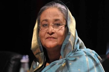 டாக்காவை நோக்கிய பேரணி ; வெளியேறினார் பிரதமர் ஷேக் ஹசீனா