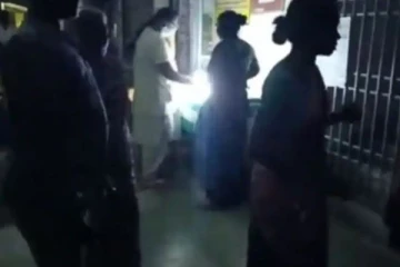 யுபிஎஸ் வெளிச்சத்தில் பெண்ணுக்கு பிரசவம் - அலட்சியத்தின் அபாயம்!