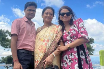 தாய்க்கு மறுமணம் செய்து வைத்த மகள்! இளம்பெண்ணின் நெகிழ்ச்சி கதை