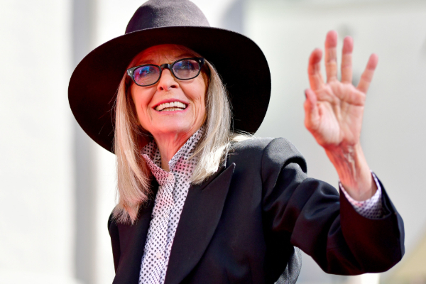 ஆஸ்கர் விருது வென்ற நடிகை காலமானார்.. துயரத்தில் ரசிகர்கள் | Hollywood Actress Diane Keaton Dies At Age 79