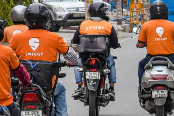 ஆண்டின் இறுதியில் முடங்கும் டெலிவரி சேவை - டெலிவரி ஊழியர்கள் வேலை நிறுத்தம் | No Delivery On Dec31 Delivery Workers Stike India