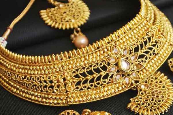 இலங்கையில் கைவரிசையை காட்டிய இந்தியர்கள் கைது | Indians Arrested In Sri Lanka