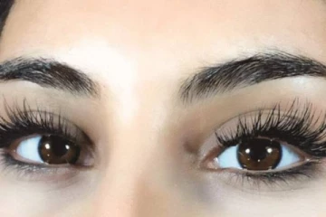 கண் புருவம் போதிய வளர்ச்சி பெறாமல் இருக்கா? இதை செஞ்சு பாருங்க