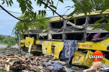 බිහිසුණු අනතුරක් - බස් රථයක් පෙරළෙයි - 09ක් මරුට