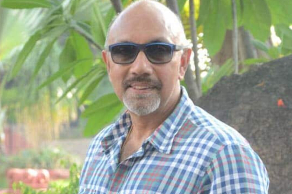 ஒரு வருடத்தில் அதிக படங்கள் நடித்த ஒரே நடிகர் இவர் தான்.. ரஜினி, கமல் கூட செய்யமுடியாத சாதனை | Only One Actor Who Acted So Mush Movie In On Year