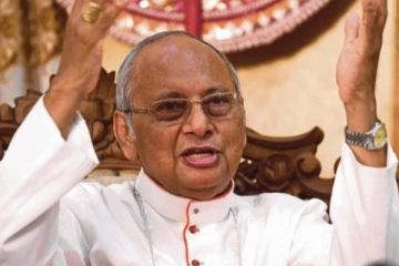 2023 ஆம் ஆண்டிலாவது பிச்சை எடுப்பதை நிறுத்துங்கள் ; பேராயர்(Video)