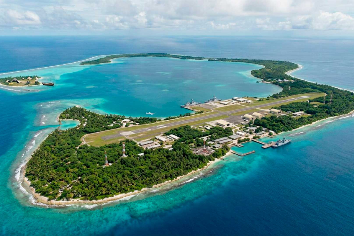 இந்து சமுத்திரத்தில் உள்ள முக்கிய தளத்தை இலக்கு வைத்த ஈரான்! ஆத்திரத்தில் பிரித்தானியா | Uk Reacts To Iran Missile Attack Diego Garcia இந்து சமுத்திரத்தில் உள்ள முக்கிய தளத்தை இலக்கு வைத்த ஈரான்! ஆத்திரத்தில் பிரித்தானியா | Uk Reacts To Iran Missile Attack Diego Garcia