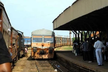 புகையிரத கட்டுப்பாட்டாளர்களின் திடீர் பணிப்புறக்கணிப்பு