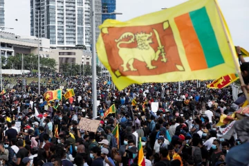 போராட்டக்காரர்களை அகற்ற அரசு ஆலோசனை!