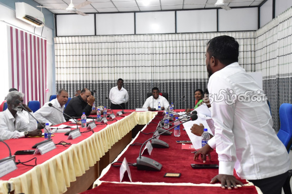 மன்னார் நகரசபை அமர்வு: பல்வேறு திட்டங்களுக்கு அனுமதி - 3 உறுப்பினர்கள் வெளிநடப்பு | 4Th Session Of The Mannar Municipal Council