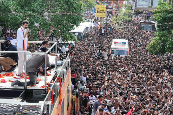 அனல் பறக்கும் தமிழக தேர்தல் களம் - விஜய் கூட்டத்தால் அதிர்ந்த திருச்சி | Tvk Leader Vijay Statewide Rally Today Live