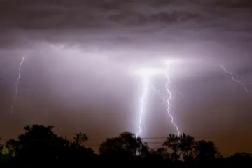 இடியுடன் கூடிய மழைக்கு வாய்ப்பு!