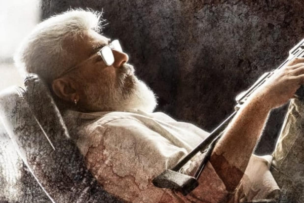 இந்தியா - பாகிஸ்தான் கிரிக்கெட் போட்டியில் அஜித் ரசிகர் செய்த காரியம்! வைரல் போட்டோ | Ind Vs Pak Match Ajith Fans Ask Thunivu Update