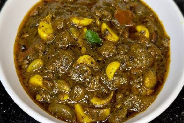 வாரம் ஒருமுறை கறிவேப்பிலை பூண்டு குழம்பு சாப்பிடுங்க... இந்த நோய்கள் கிட்டவே வராது! | Health Benefits Of Curry Leaves Garlic Curry