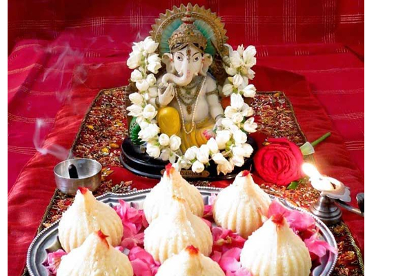 விநாயகரின் பரிபூரண அருள் கிடைக்க எளிய வழிபாட்டு முறை | Vinayagar Sathurthi Valipadu Murai Astrology