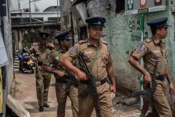 காலி முகத்திடலில் நடைபெற்ற இசை நிகழ்ச்சி; அநாகரீகமான வகையில் நடந்து கொண்ட பொலிஸ் கான்ஸ்டபிள்