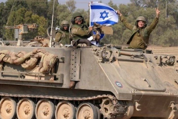 கவசவாகனங்களை பயன்படுத்தி காசாவுக்குள் தாக்குதல்