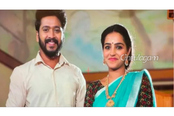 சன் டிவியில் கணவன், ஜீ தமிழில் மனைவி என நடிக்கும் ரியல் சீரியல் ஜோடிகள்... யாரெல்லாம் பாருங்க | Fans Favourite Real Serial Jodis Coincidence சன் டிவியில் கணவன், ஜீ தமிழில் மனைவி என நடிக்கும் ரியல் சீரியல் ஜோடிகள்... யாரெல்லாம் பாருங்க | Fans Favourite Real Serial Jodis Coincidence