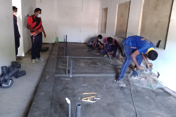 ශ්‍රී ලංකාවේ විශාලතම COVID ප්‍රතිකාර පහසුකම යුද හමුදාව විසින් ඉදිකරන ලදි(VIDEO)/(PHOTOS) | The Biggest Covid Hospitel In Sri Lanka