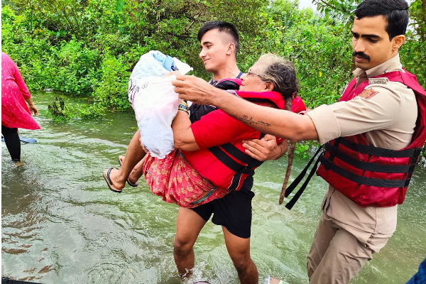 மகாராஷ்டிராவில் பெய்து வரும் கனமழைக்கு உயிரிழந்தோரின் எண்ணிக்கை 136 ஆக அதிகரிப்பு! | Heavy Rain Death Maharastra
