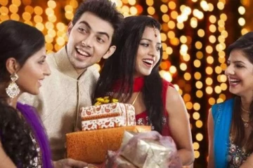 வாஸ்துபடி எந்த பொருட்களை பிறருக்கு பரிசாக கொடுக்கலாம்