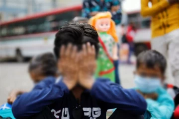 தமிழ்நாட்டில் கொரோனாவால் பெற்றோர்களை இழந்த 1,400 குழந்தைகள்