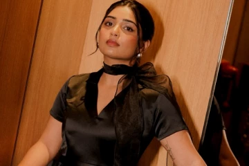 நடிகை கௌரி கிஷன் ட்ரெண்டி போட்டோஷூட்