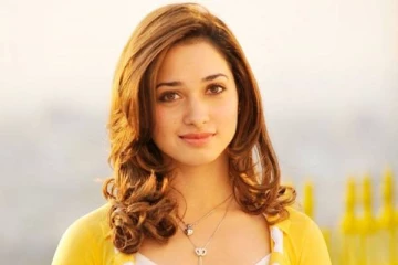 கணவரையே டூப் போட்ட நடிகை தமன்னா... என்னம்மா வேலை இது