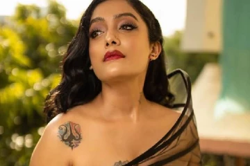 கிழிந்த பேண்ட்டில் இப்படியொரு போஸ்.. பிக்பாஸ் அபிராமி வெளியிட்ட புகைப்படம்..