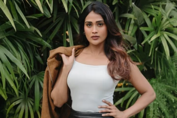 பிக் பாஸ் பூர்ணிமாவை நினைவிருக்கா.. ஷார்ட் உடையில் வேற லெவல் கவர்ச்சி