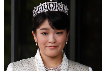 அரச குடும்ப அந்தஸ்தை தூக்கி எறிந்து... சாதாரண குடிமகனை மணக்கும் இளவரசி! கணவனுடன் பிரபல நாட்டில் குடியேற திட்டம்