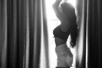 21 வயதில் மாதம் 5 லட்ச ரூபாய் சம்பாதிக்கும் நடிகை! அவரது சொத்து மதிப்பு