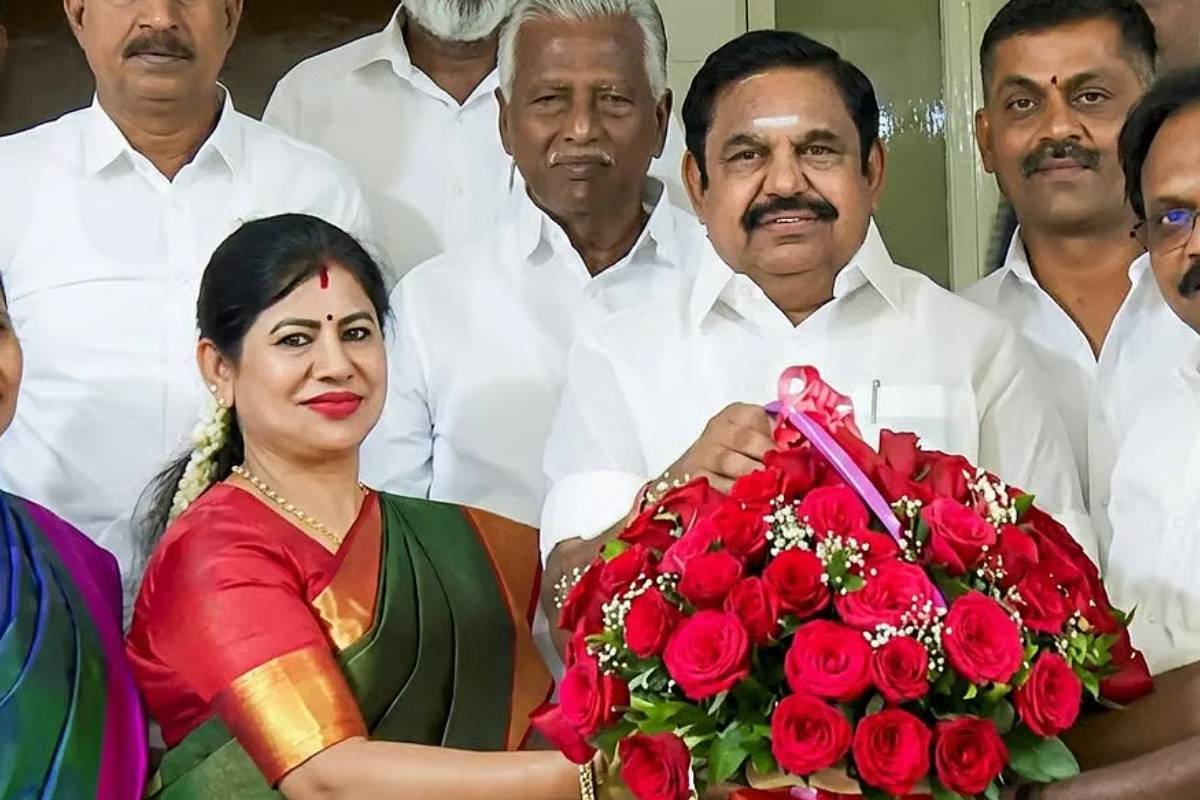 4300 கோடி ரூபாய் சொத்து லீமா ரோஸ் அடித்த பல்டி!! அதிமுகவில் ஏற்பட்ட சலசலப்பு.. | 4300 Cr Candidates Sudden Reverse Plan Shocks Eps