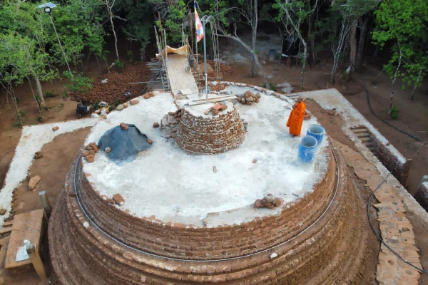 ரவிகரன் மீது பௌத்த பிக்குகள் முன்வைத்துள்ள முறைப்பாடு | Ravikaran Disturbs Kurundurmalai Buddhist
