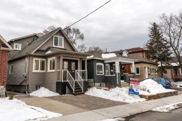 கனடாவிற்குள் குடியேறுவோருக்கு ஏற்பட்டுள்ள சிக்கல்