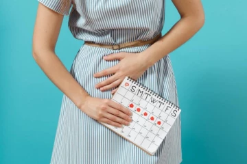 மாதவிடாய் தள்ளிப்போகுதா? இந்த கசாயம் மட்டும் குடிங்க போதும்