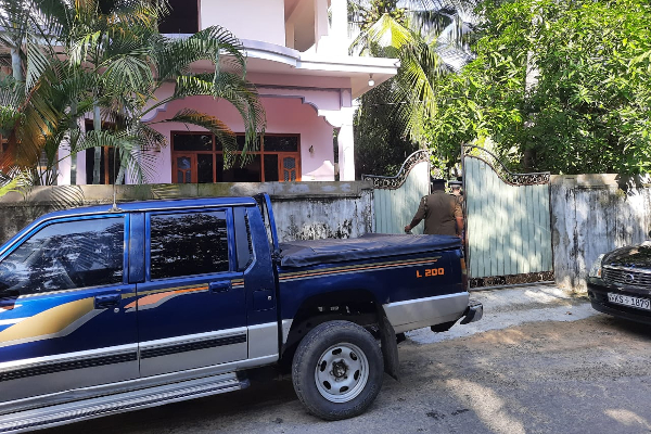 இரு பெளத்த தேரர்கள் உட்பட 7 கொள்ளையர்கள் அதிரடி கைது! வெளியான அதிர்ச்சி தகவல் | Ampara Robbery Two Buddhist Thero Arrest Police இரு பெளத்த தேரர்கள் உட்பட 7 கொள்ளையர்கள் அதிரடி கைது! வெளியான அதிர்ச்சி தகவல் | Ampara Robbery Two Buddhist Thero Arrest Police