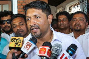 அரசாங்கம் நாட்டின் வங்குரோத்து நிலையை மூடி மறைக்க முயற்சிக்கின்றது!