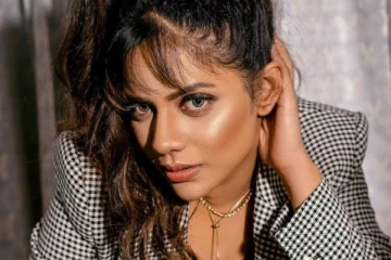 யாஷிகா ஆனந்துக்கே டஃப் கொடுக்கும் ஐஸ்வர்யா! இதுவே ரொம்ப அதிகம் மேடம்..