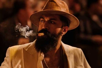 பெண் இயக்குநருடன் சண்டை போட்டாரா யஷ்!! ஒரே மிதியில் பதிலடி கொடுத்த தயாரிப்பு நிறுவனம்..